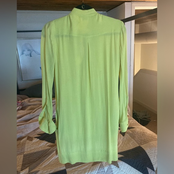 Silk Diane von Furstenburg shirt dress w/pockets! - Picture 2 of 8